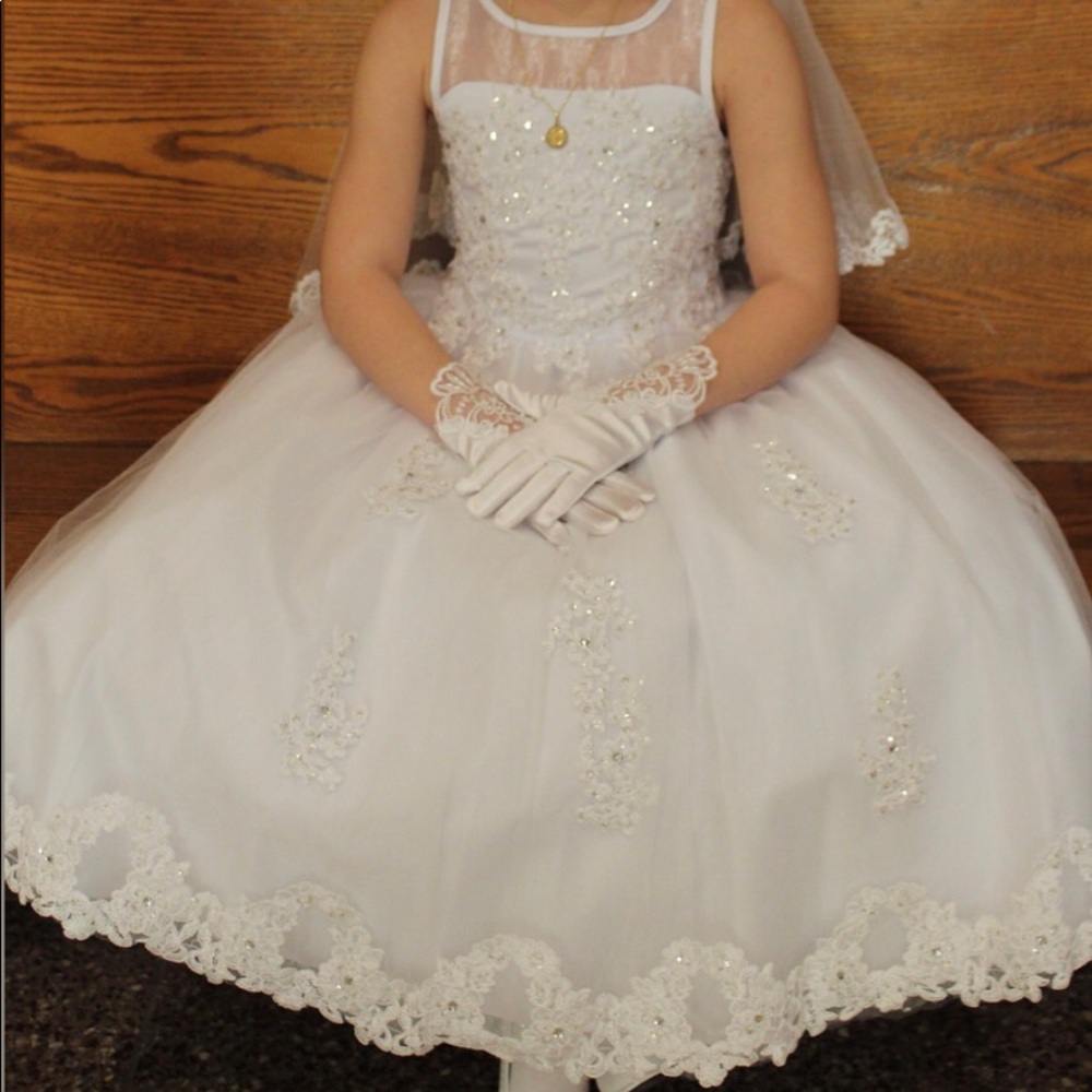 BEAUTIFUL COMMUNION/FLOWER GIRL DRESS